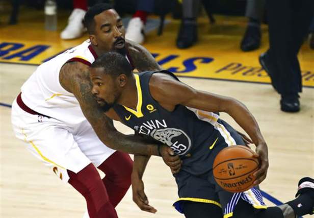 cavs warriors game-2 -1-2