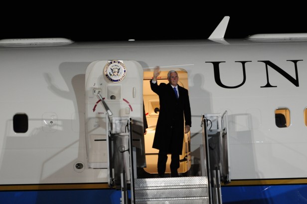 pence air force 2